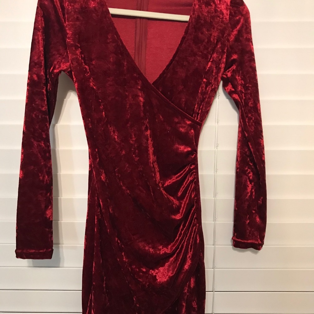 Cute burgundy dress
